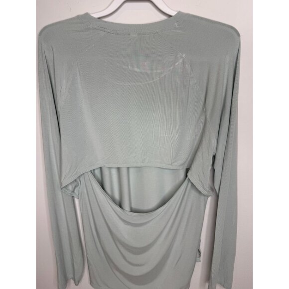 Under Armour L Sage Gray Cutout Back Long Sleeve Yoga Top - Picture 7 of 12